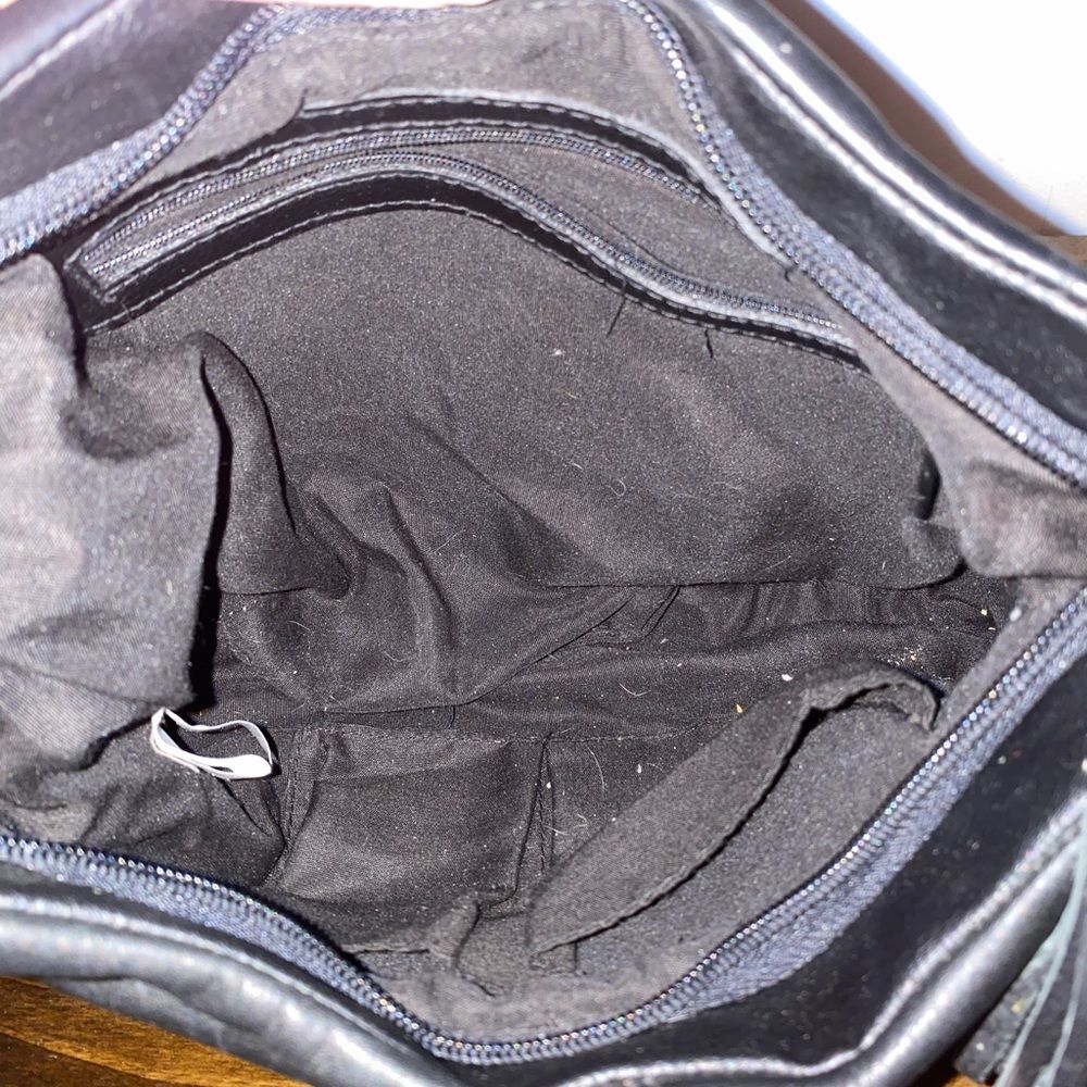 Black Leather Shoulder Purse - Picture 6 of 6